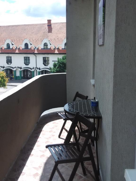 Anna Apartmanok Pécs Exteriör bild